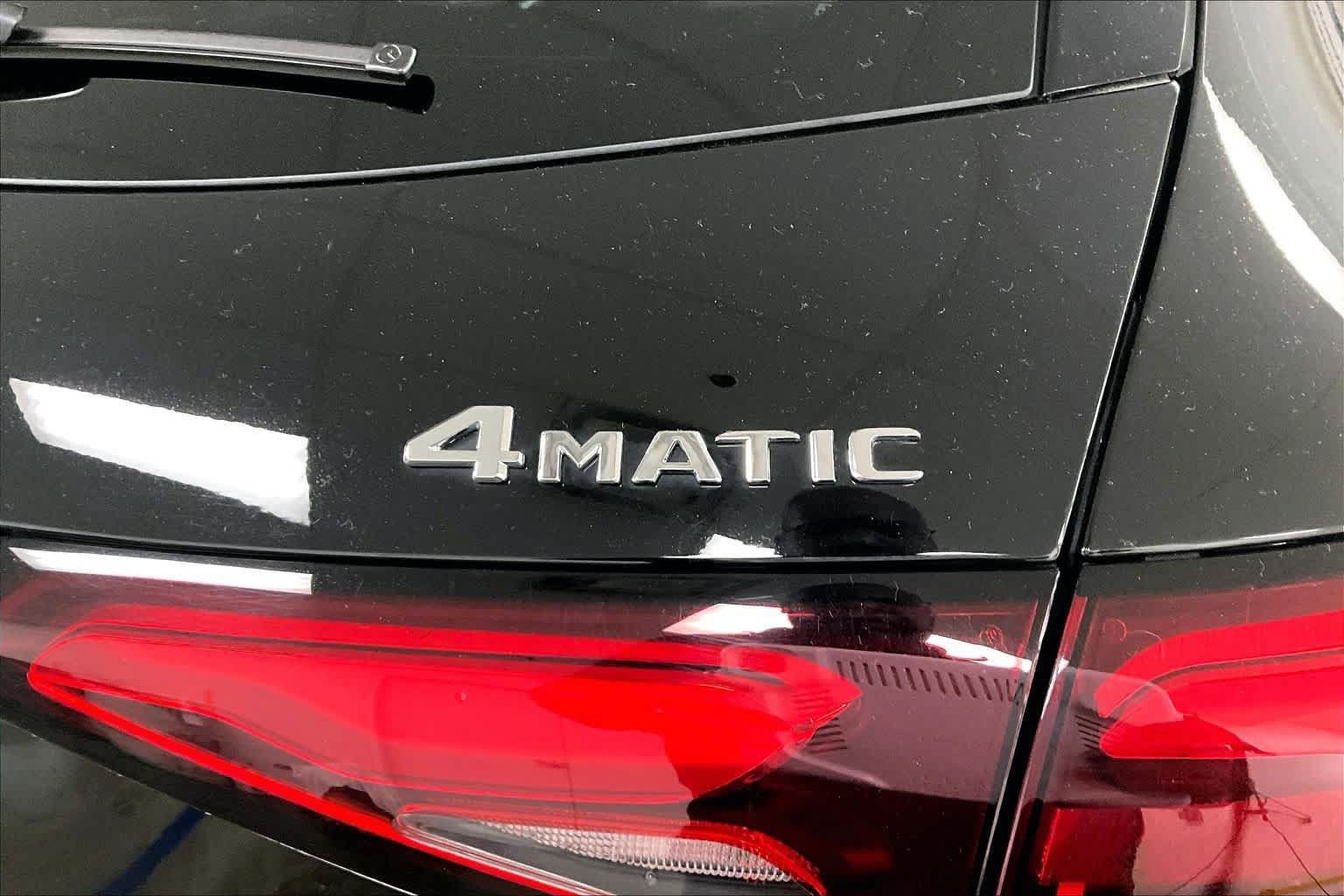 Used 2023 Mercedes-Benz GLC 300 4MATIC image 10