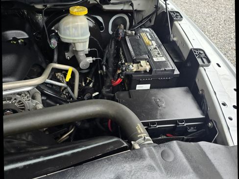 Used 2019 RAM 1500 Classic SLT image 16