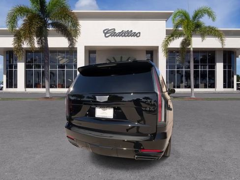 Certified 2026 Cadillac Escalade Platinum Sport w/ LPO, ONYX Package AWD/4WD image 13