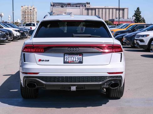 Used 2022 Audi RS Q8 w/ Carbon Optic Package AWD/4WD image 5