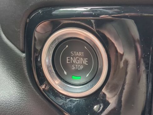 Used 2025 Chevrolet Silverado 2500 LTZ w/ LTZ Premium Package AWD/4WD image 17