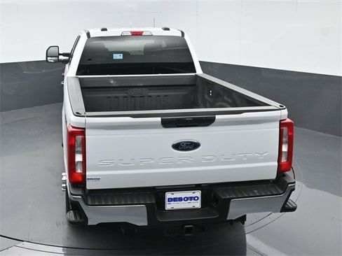 Used 2025 Ford F350 XLT image 43