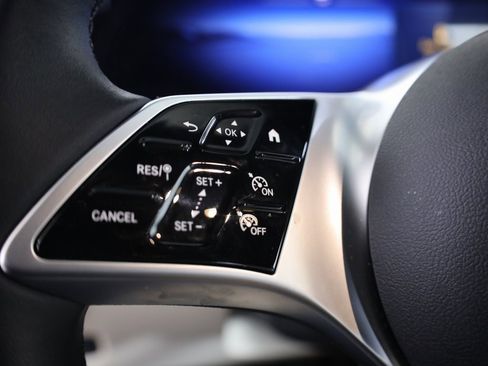 Certified 2025 Mercedes-Benz C 300 4MATIC Sedan image 12