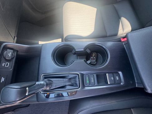 Used 2024 Honda Civic EX-L image 10