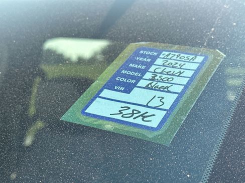 Used 2024 Chevrolet Silverado 3500 High Country w/ High Country Premium Package image 25