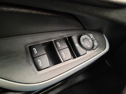 Used 2024 Chevrolet Trax RS image 13