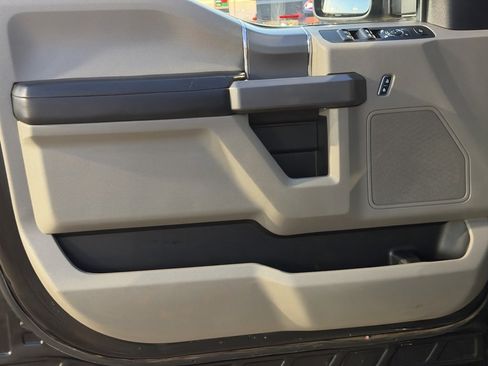 Used 2020 Ford F250 XLT w/ XLT Premium Package image 24