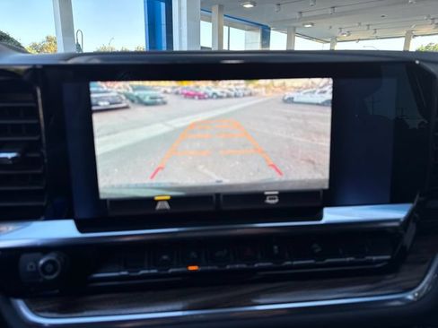 Certified 2022 Chevrolet Silverado 1500 LT Trail Boss w/ Protection Package AWD/4WD image 19