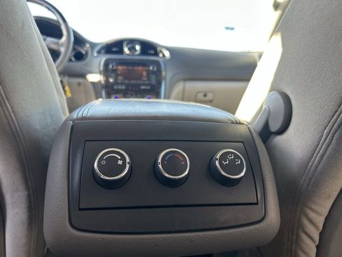 Used 2014 Buick Enclave Convenience image 29