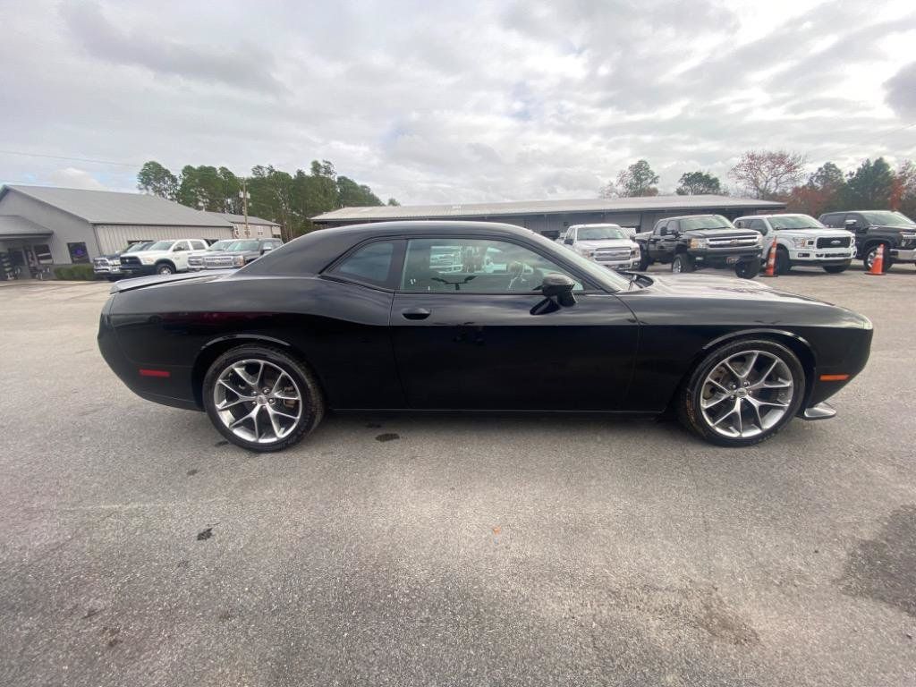 Used 2022 Dodge Challenger GT RWD image 6
