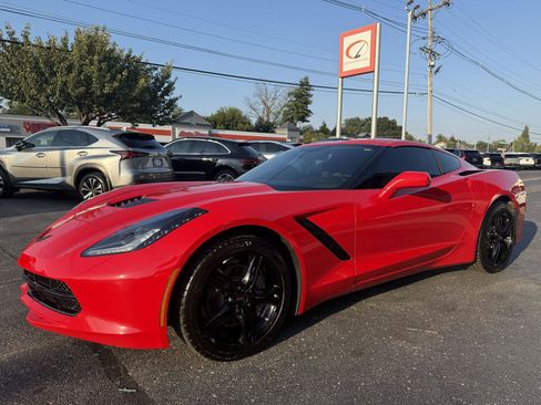 Used 2017 Chevrolet Corvette Stingray Coupe w/ 1LT RWD image 1