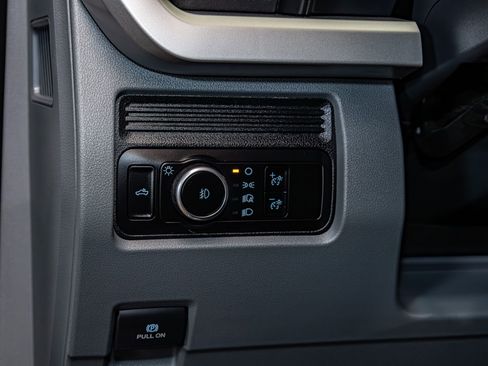 Used 2024 Ford F250 XL w/ STX Appearance Package image 16