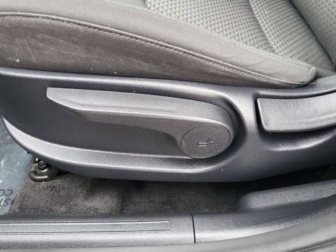 Used 2023 Kia Sportage LX image 14