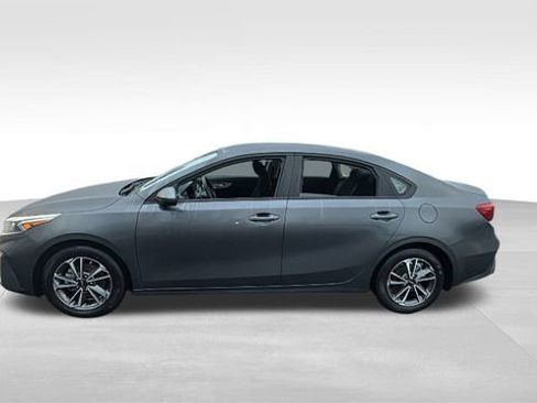 Used 2024 Kia Forte LXS image 4