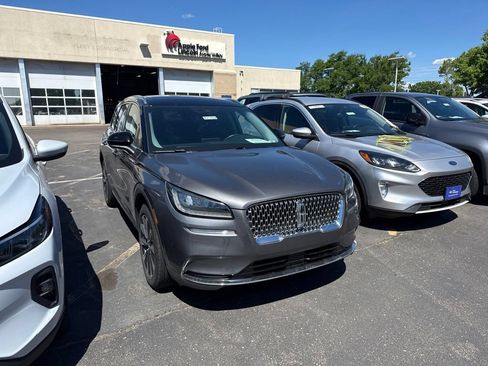 Used 2022 Lincoln Corsair Reserve w/ Elements Package AWD/4WD image 2
