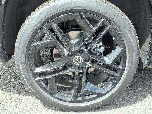 New 2026 Volkswagen Tiguan SE R-Line AWD/4WD image 6