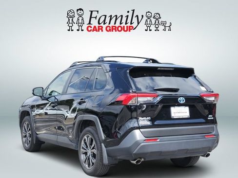 Used 2023 Toyota RAV4 XLE Premium AWD/4WD image 3