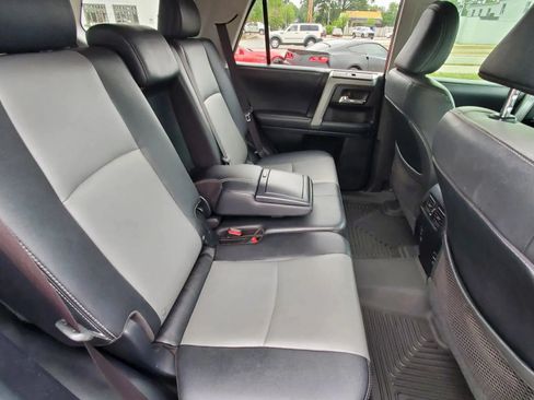 Used 2019 Toyota 4Runner SR5 Premium AWD/4WD image 36