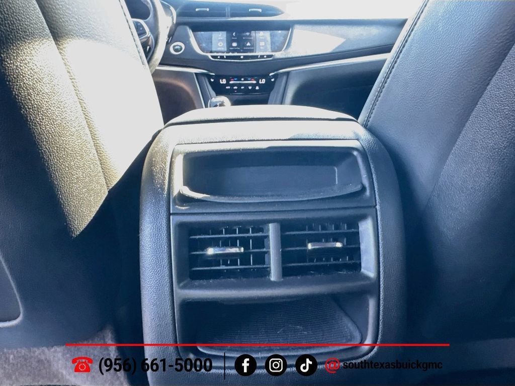 Used 2021 Cadillac XT5 Luxury FWD image 24