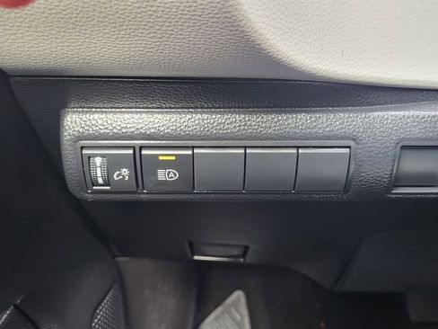 Used 2022 Toyota Corolla LE w/ Carpet Mat Package (TMS) image 21