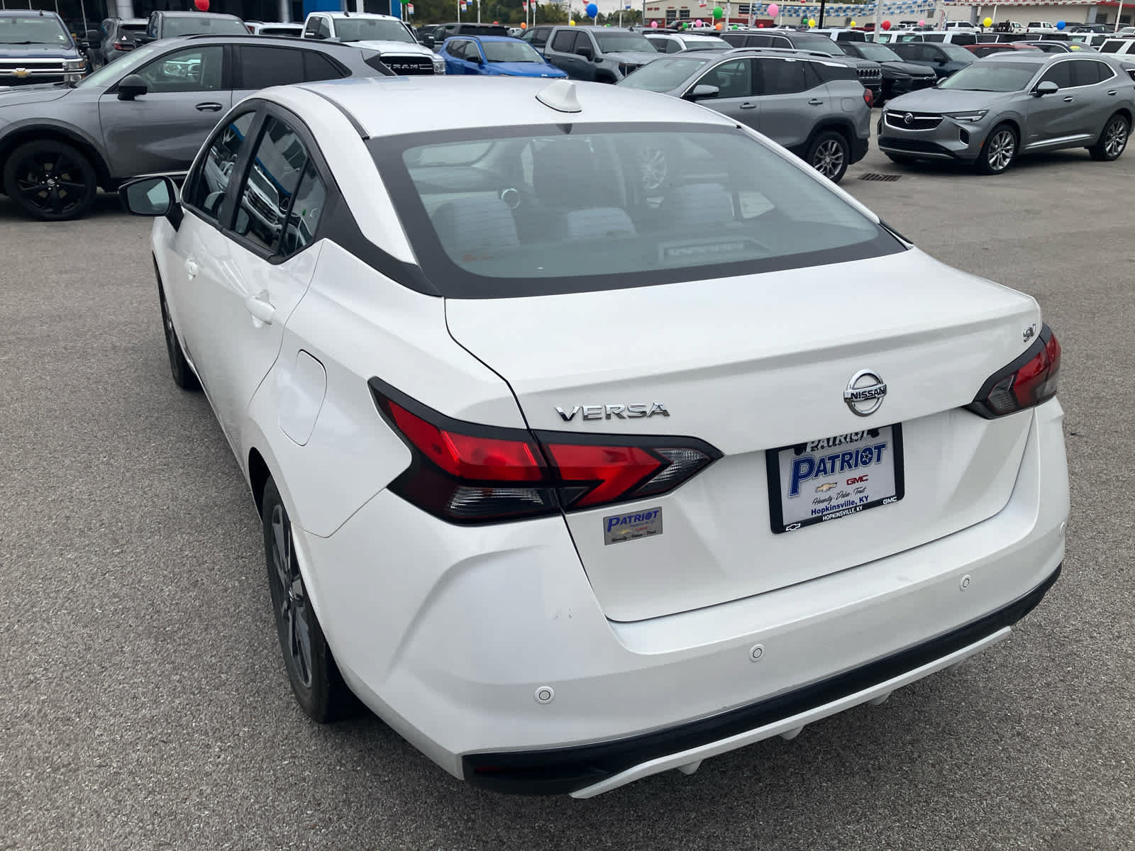 Used 2020 Nissan Versa SV FWD image 5