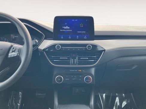 Used 2022 Ford Escape SE image 11