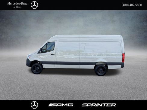 Used 2026 Mercedes-Benz Sprinter 2500 image 2