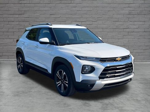Certified 2023 Chevrolet TrailBlazer LT FWD image 6