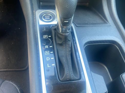 Used 2023 Nissan Sentra SV FWD image 18
