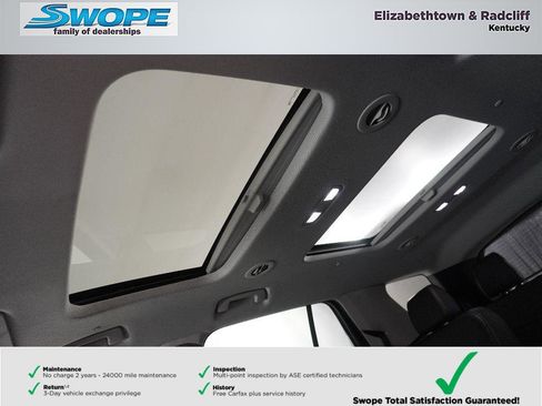 Used 2021 Chevrolet Traverse RS image 25