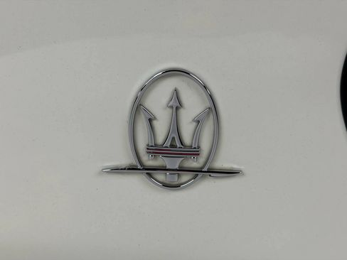Used 2014 Maserati GranTurismo MC RWD image 9