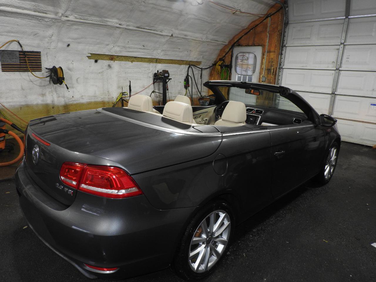 Used 2015 Volkswagen Eos Komfort FWD image 6