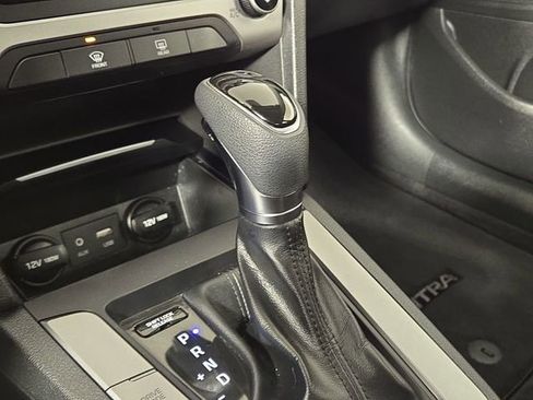 Used 2018 Hyundai Elantra SEL w/ Cargo Package image 20