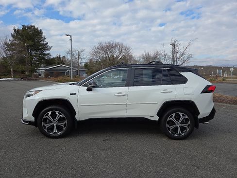 Certified 2022 Toyota RAV4 XSE image 8