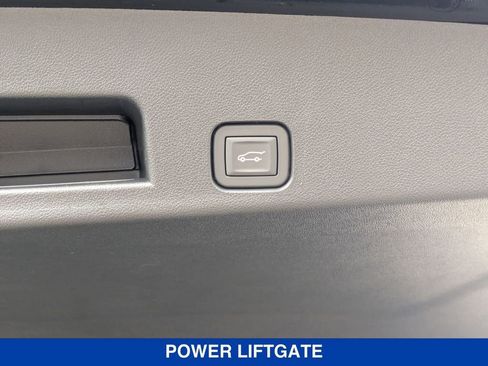 New 2026 GMC Acadia Denali w/ Super Cruise Package image 36