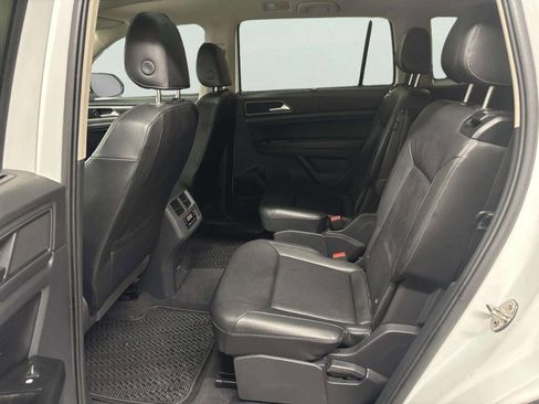 Used 2019 Volkswagen Atlas SEL R-Line AWD/4WD image 17