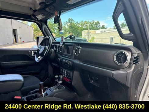 Used 2021 Jeep Wrangler Unlimited Sahara AWD/4WD image 10
