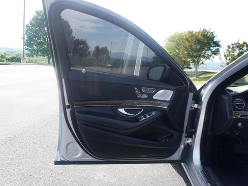 Used 2015 Mercedes-Benz S 550 4MATIC Sedan image 11
