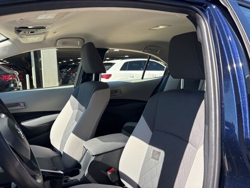 Used 2025 Toyota Corolla LE image 13