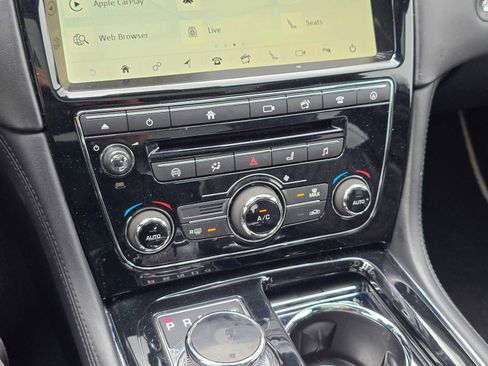 Used 2019 Jaguar XJ L Portfolio RWD image 25
