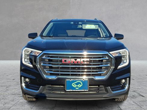 Certified 2024 GMC Terrain SLT AWD/4WD image 2