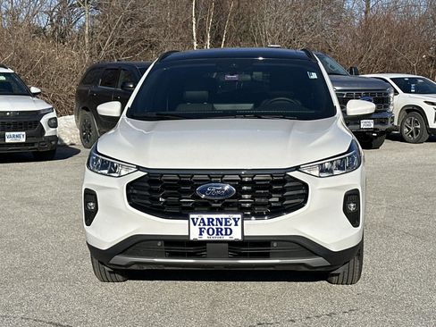 New 2025 Ford Escape ST-Line Select w/ Tech Pack #2 AWD/4WD image 2