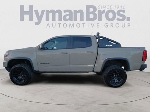 Used 2022 Chevrolet Colorado ZR2 w/ ZR2 Dusk Special Edition image 6