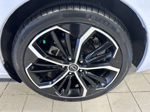 Certified 2024 Nissan Altima 2.5 SR FWD image 13