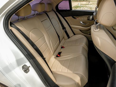 Used 2018 Mercedes-Benz C 300 Sedan w/ Multimedia Package image 34