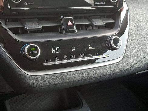 Certified 2022 Toyota Corolla LE image 15