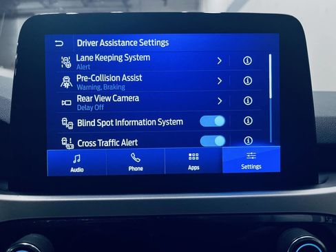 Used 2020 Ford Escape SE FWD image 30