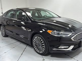 Used 2017 Ford Fusion SE video 3