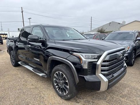 Used 2023 Toyota Tundra Limited image 4