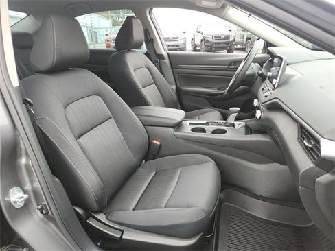 Certified 2025 Nissan Altima 2.5 S image 16